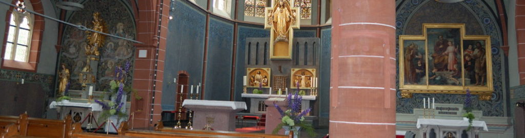 Altar in der Pfarrkirche St. Josef